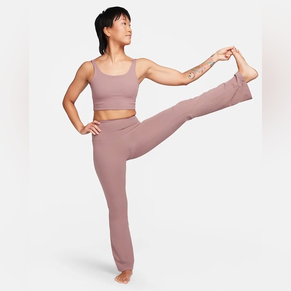 Women’s Nike Yoga Dri-Fit Luxe Tight Fit Flared Pants Size S (4-6) Smokey Mauve - Picture 5 of 6